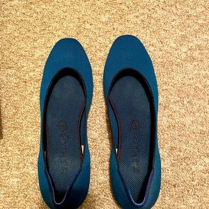 Size 11 square toe Rothy flats